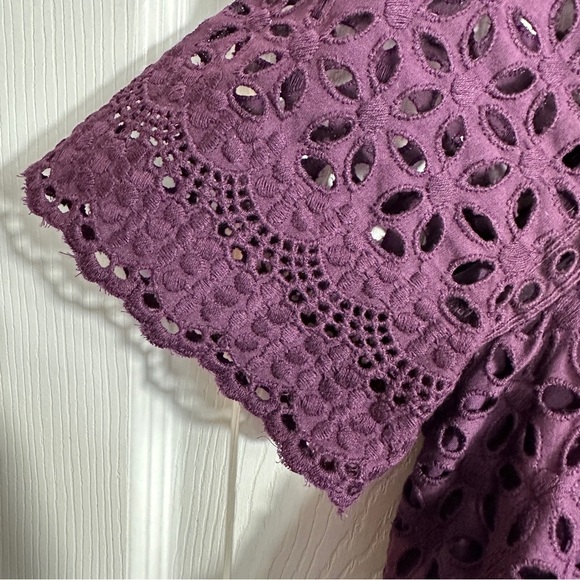 J Crew purple openwork cotton top, size 2, button, spring, summer, breathable - Picture 4 of 11